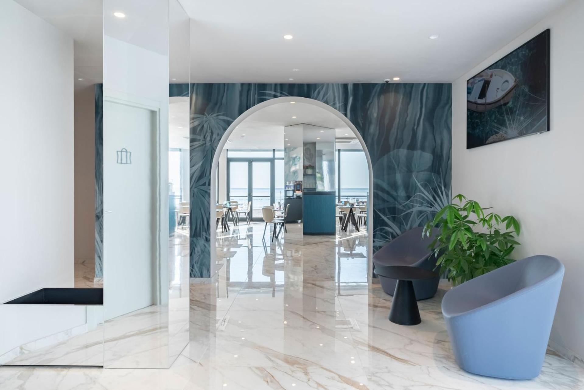Hotel Playa Suite Fano Bagian luar foto